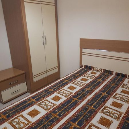 Christina Apartment Νεα Περαμοσ Néa Péramos المظهر الخارجي الصورة